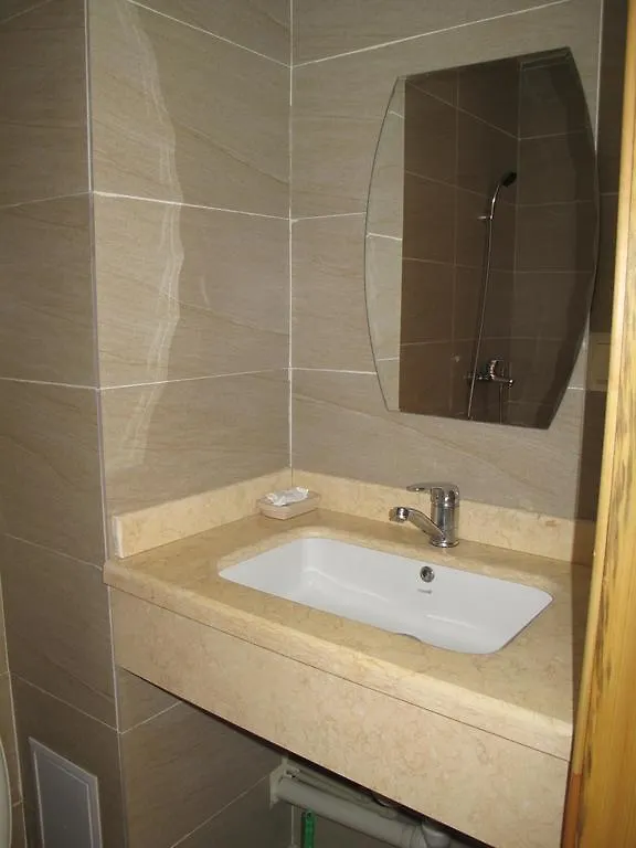 Economy Hotel Zhyger أستانا